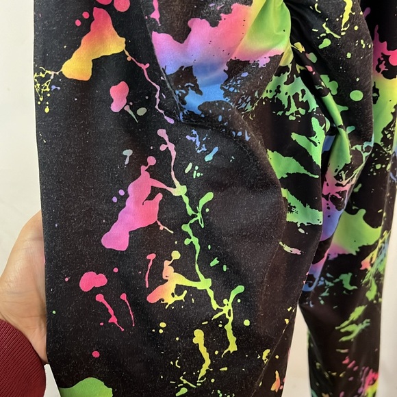 Neon Paint Splatter Butt Lifting Leggings - Picture 6 of 6